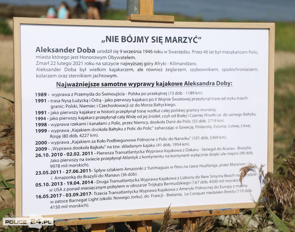 Ławeczka Aleksandra Doby w Trzebieży