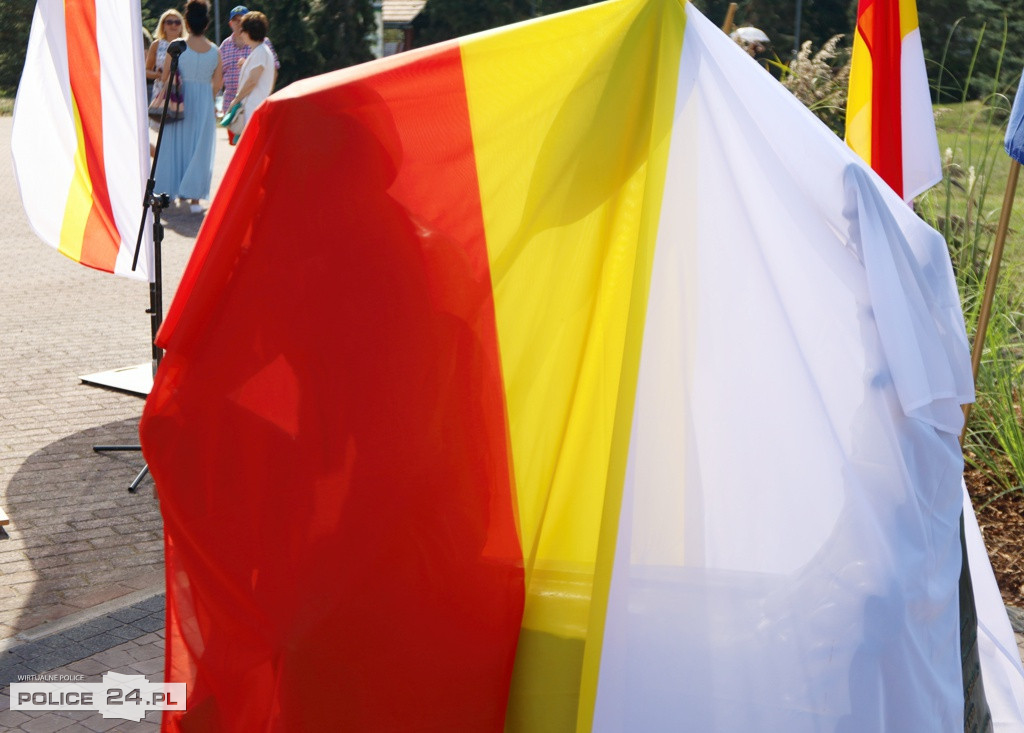 Ławeczka Aleksandra Doby w Trzebieży