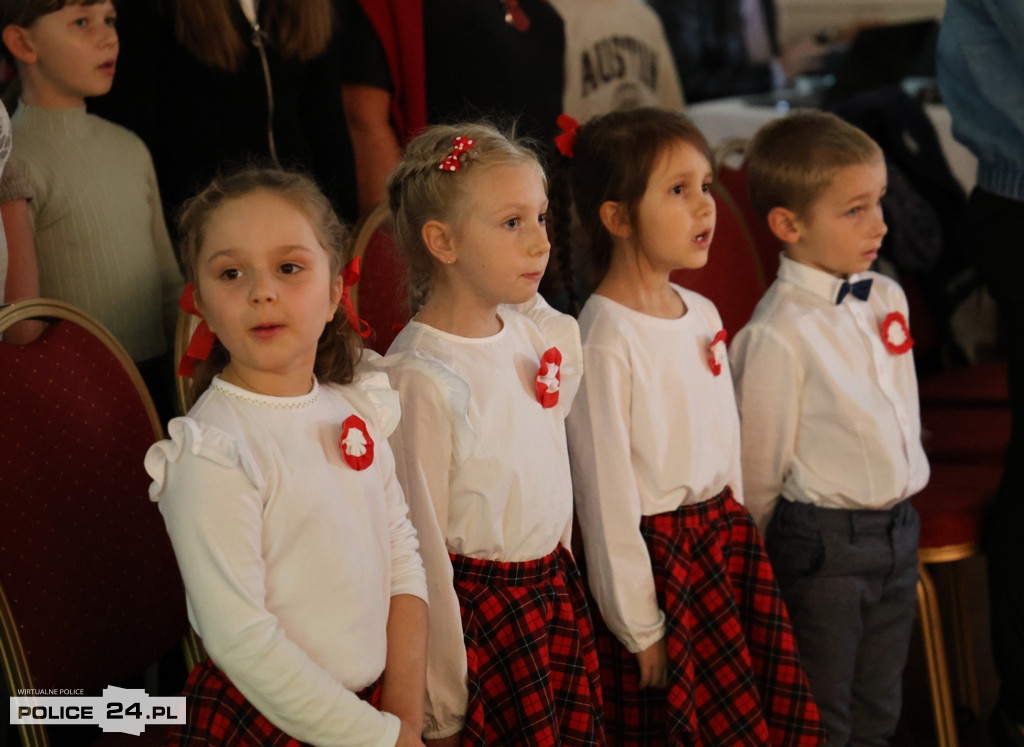 Rodzinny Śpiewnik Patriotyczny w Policach