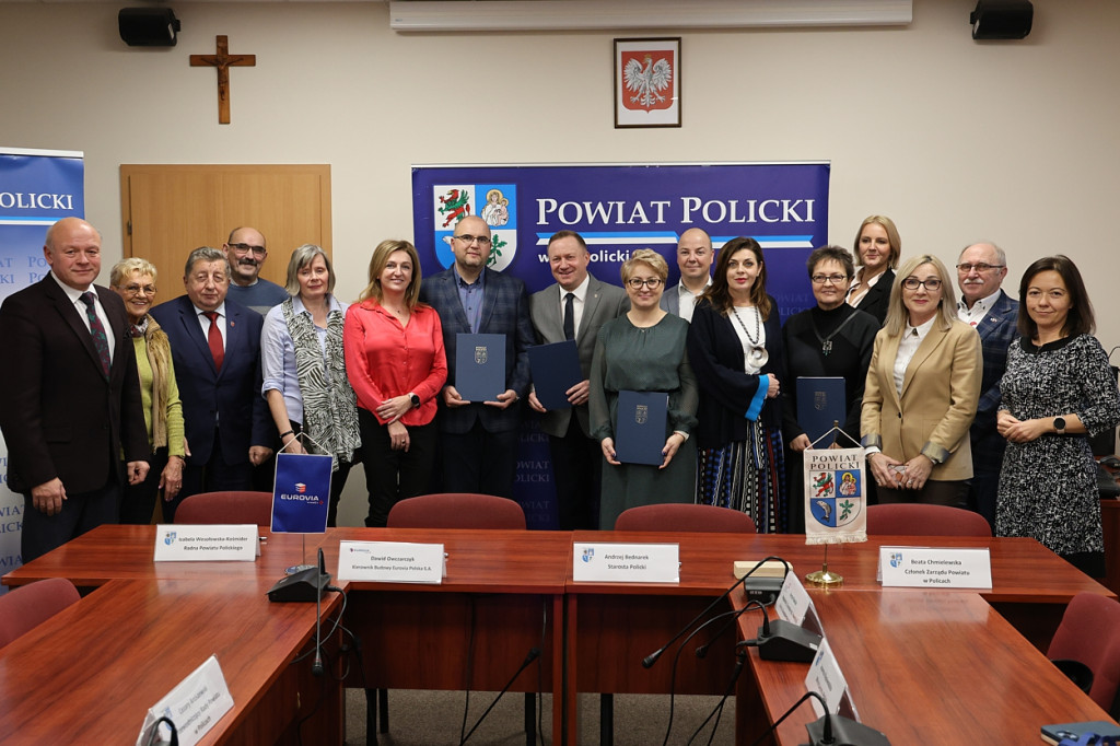 Podpisano umowę na przebudowę Cisowej i Nadbrzeżnej w Policach