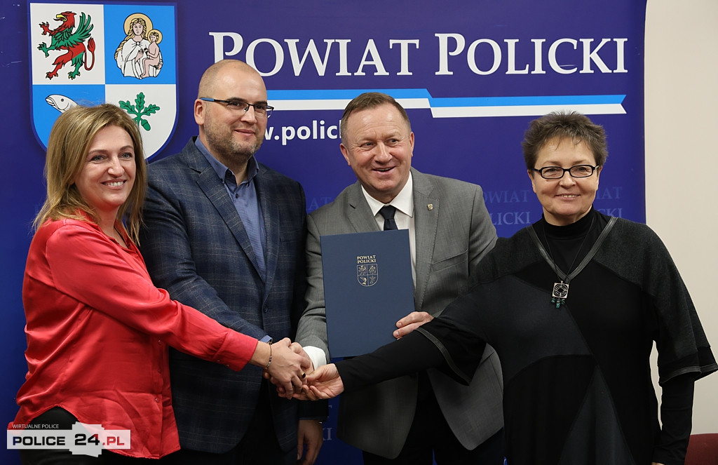 Podpisano umowę na przebudowę Cisowej i Nadbrzeżnej w Policach