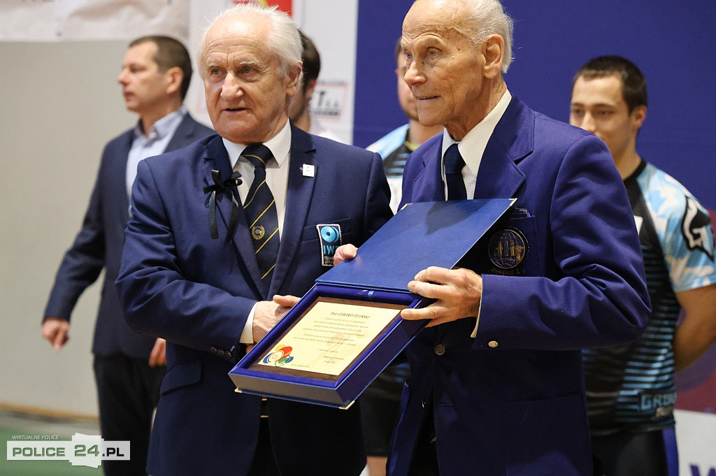 Zawody o puchar burmistrza Polic w podrzucie
