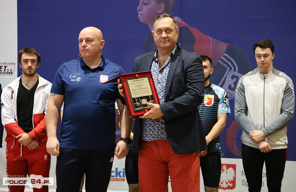 Zawody o puchar burmistrza Polic w podrzucie