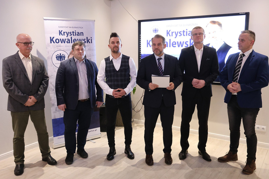 Konferencja prasowa KWW Projekt Police Krystiana Kowalewskiego