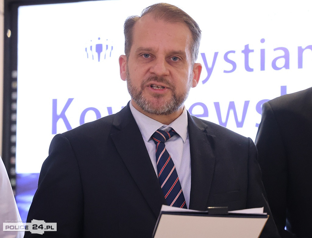Konferencja prasowa KWW Projekt Police Krystiana Kowalewskiego