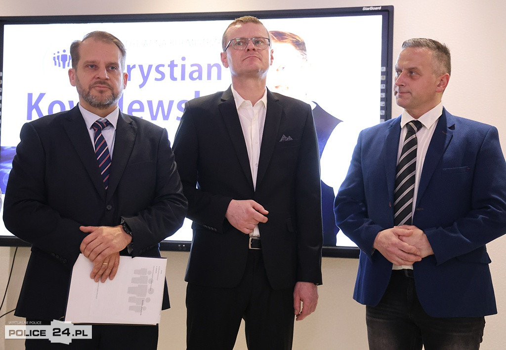 Konferencja prasowa KWW Projekt Police Krystiana Kowalewskiego