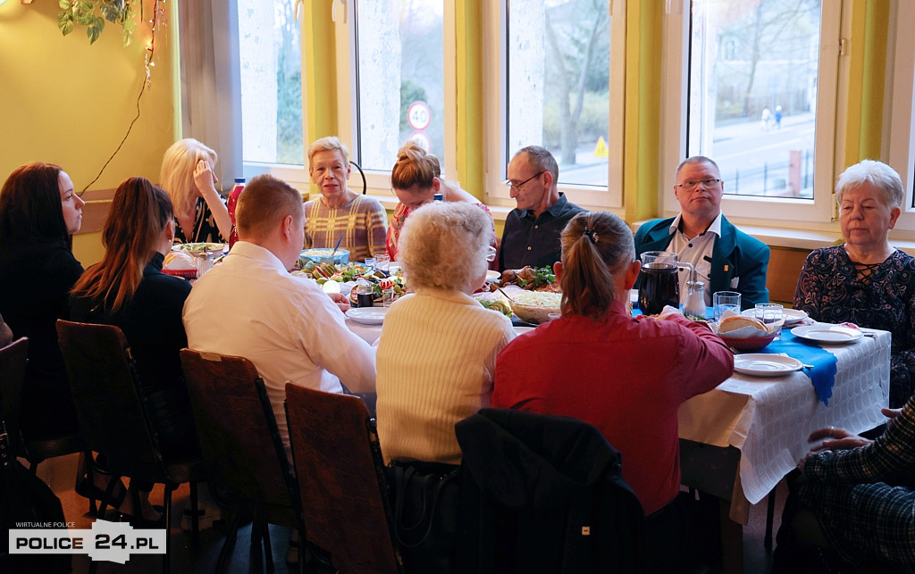 Dzień Kobiet w PZERiI w Policach [foto]