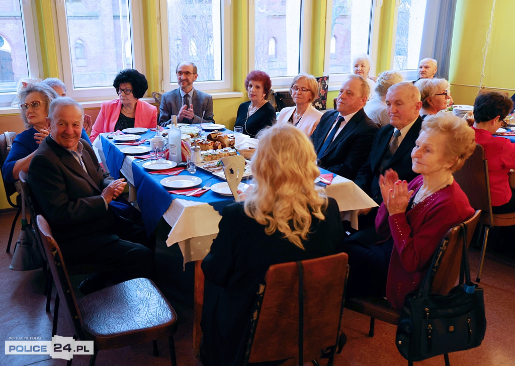 Dzień Kobiet w PZERiI w Policach [foto]