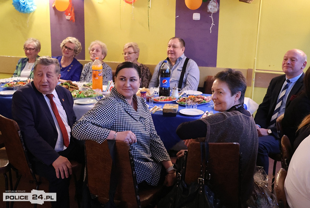 Dzień Kobiet w PZERiI w Policach [foto]