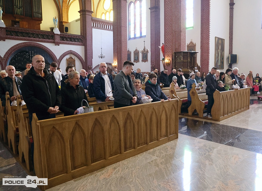 Święcenie pokarmów w Policach, Niekłończycy