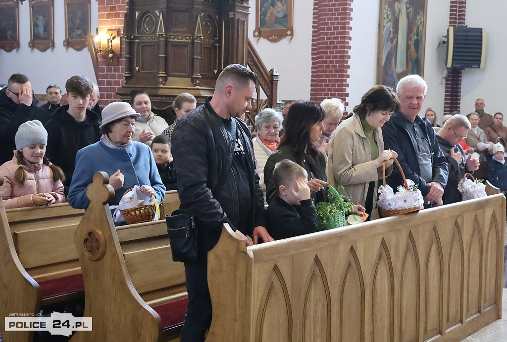 Święcenie pokarmów w Policach, Niekłończycy