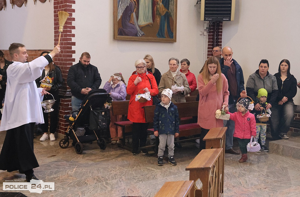 Święcenie pokarmów w Policach, Niekłończycy