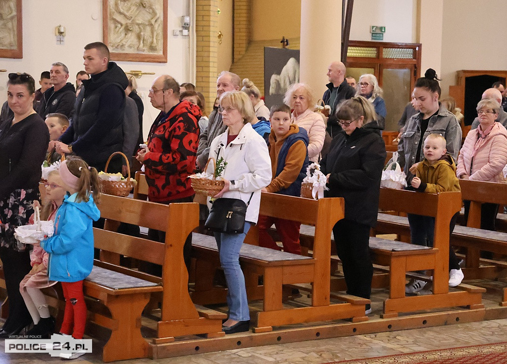 Święcenie pokarmów w Policach, Niekłończycy