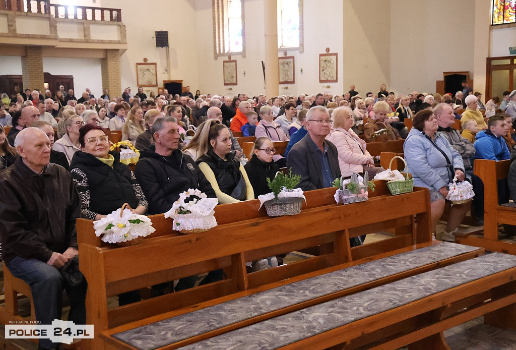 Święcenie pokarmów w Policach, Niekłończycy