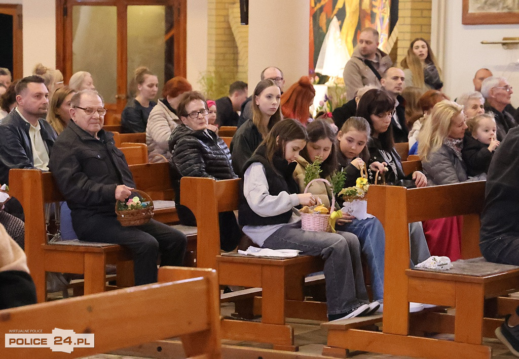 Święcenie pokarmów w Policach, Niekłończycy
