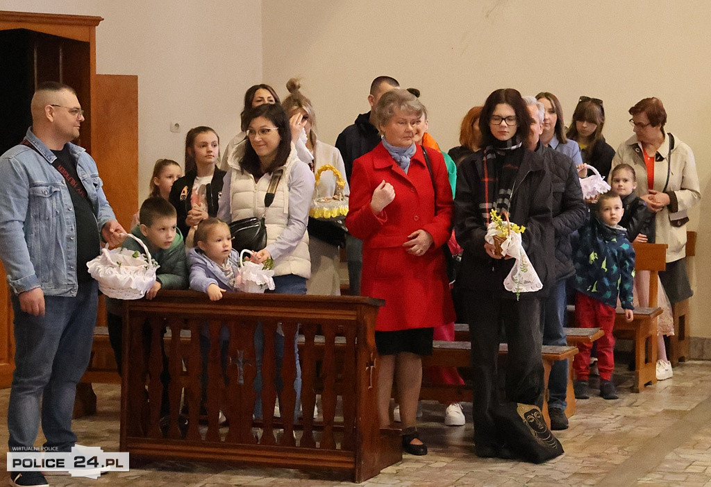 Święcenie pokarmów w Policach, Niekłończycy