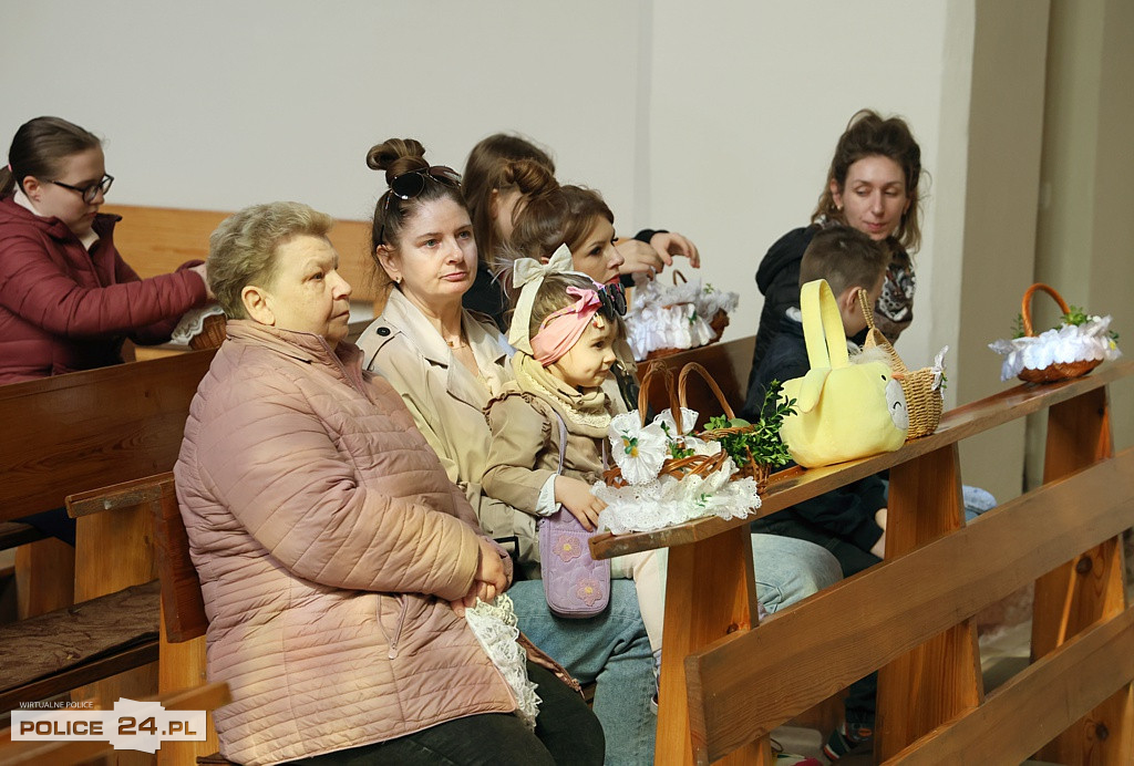 Święcenie pokarmów w Policach, Niekłończycy