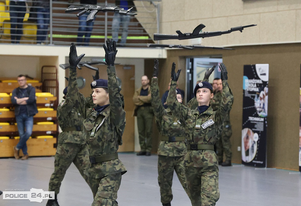 Zachodniopomorski Przegląd Musztry Klas Mundurowych w Policach