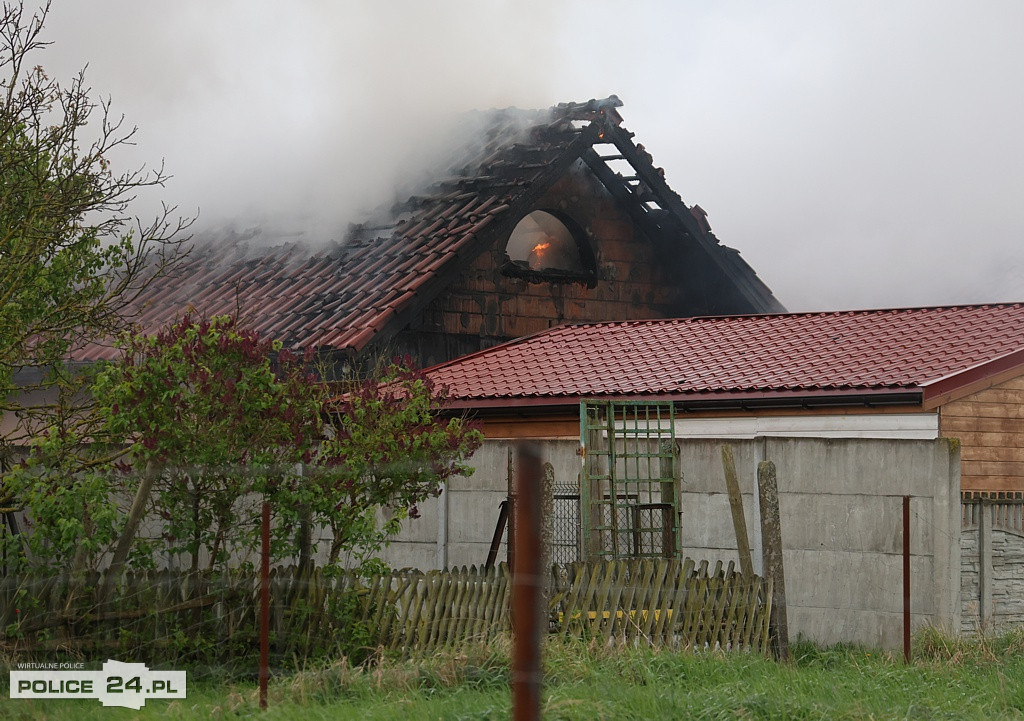 Pożar domu jednorodzinnego w Grzepnicy