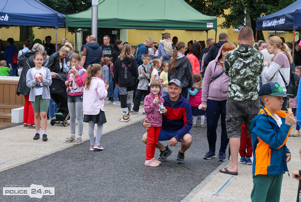 Dzień Dziecka przy ul. Roweckiego w Policach