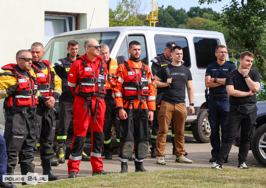 Ćwiczenia służb ratunkowych na Zalewie Szczecińskim