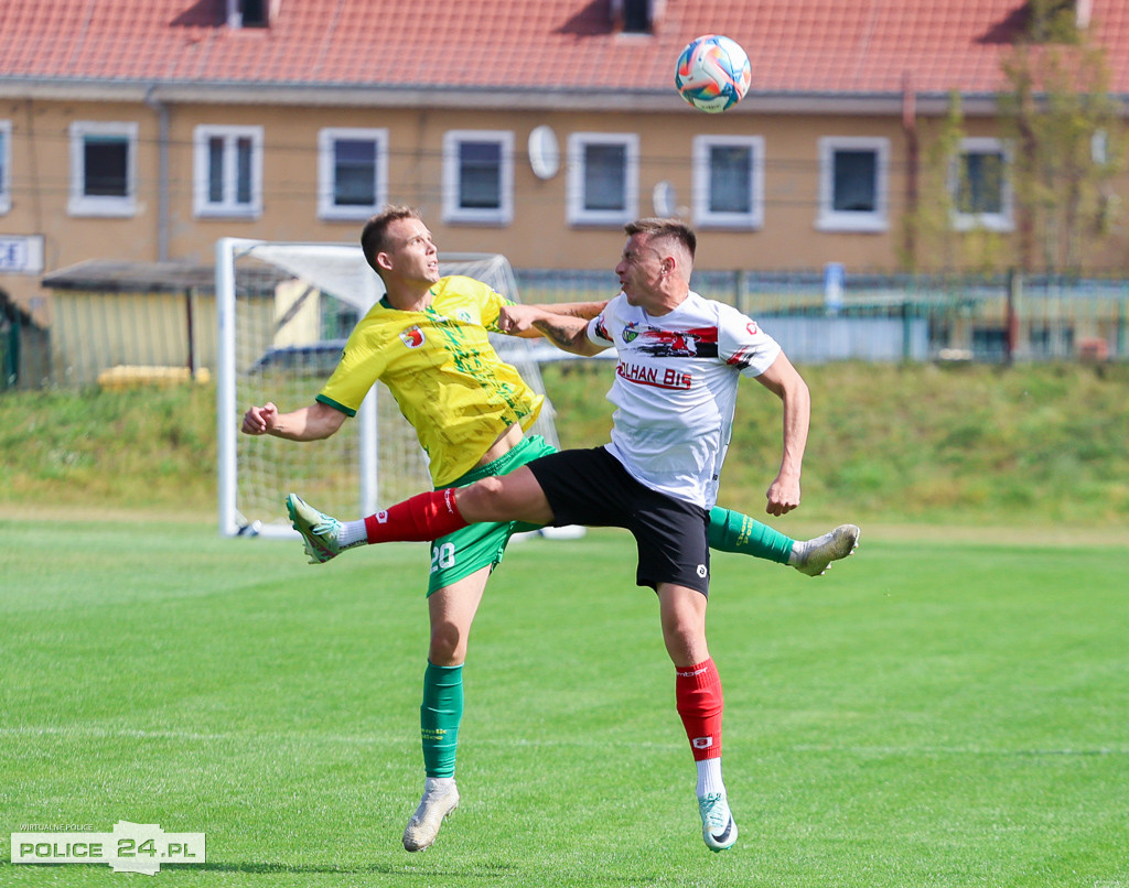 Chemik Police - Biali Sądów