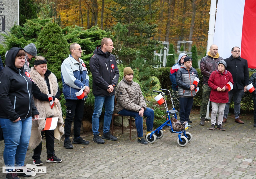 Podniesienie flagi w PSONI Koło w Policach