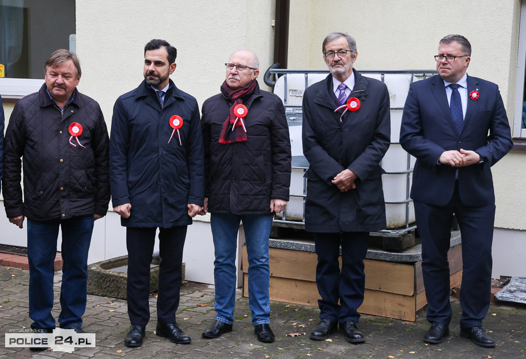 Podniesienie flagi w PSONI Koło w Policach