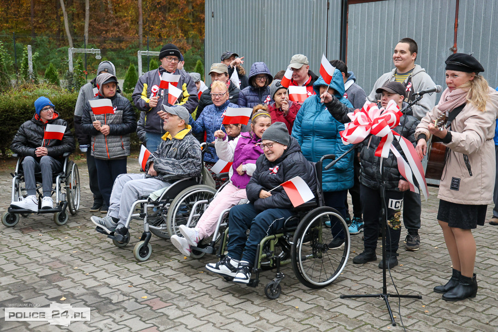 Podniesienie flagi w PSONI Koło w Policach