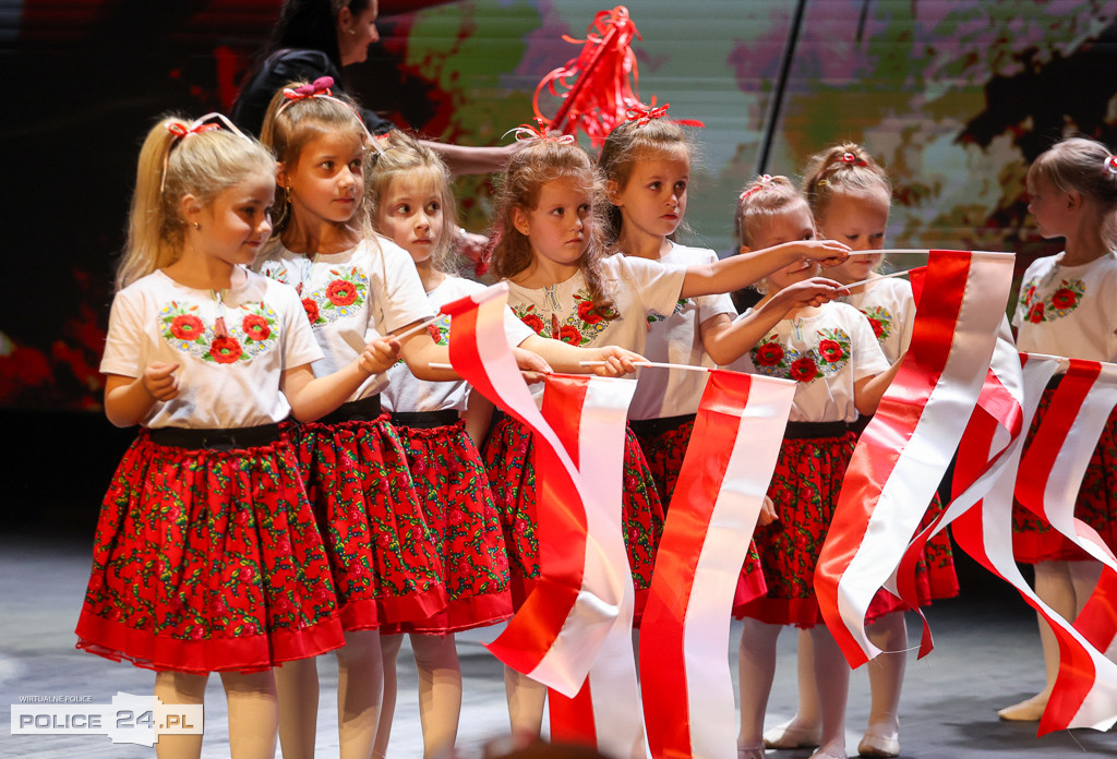 Rodzinny Śpiewnik Patriotyczny w polickim MOK