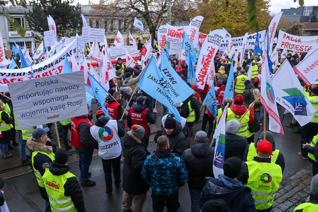 Protest pracowników Grupy Azoty Police w Szczecinie