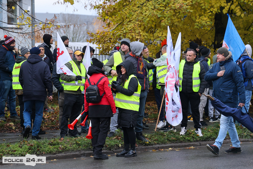 Protest pracowników Grupy Azoty Police w Szczecinie