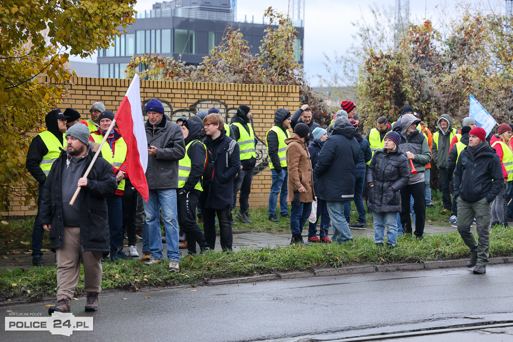 Protest pracowników Grupy Azoty Police w Szczecinie