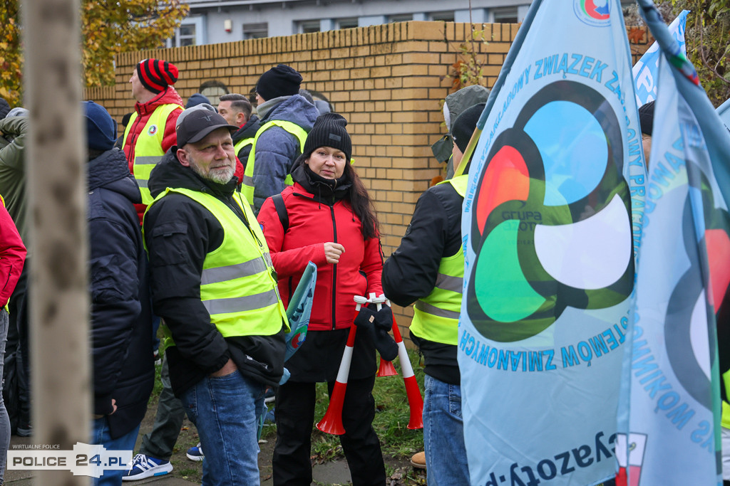 Protest pracowników Grupy Azoty Police w Szczecinie