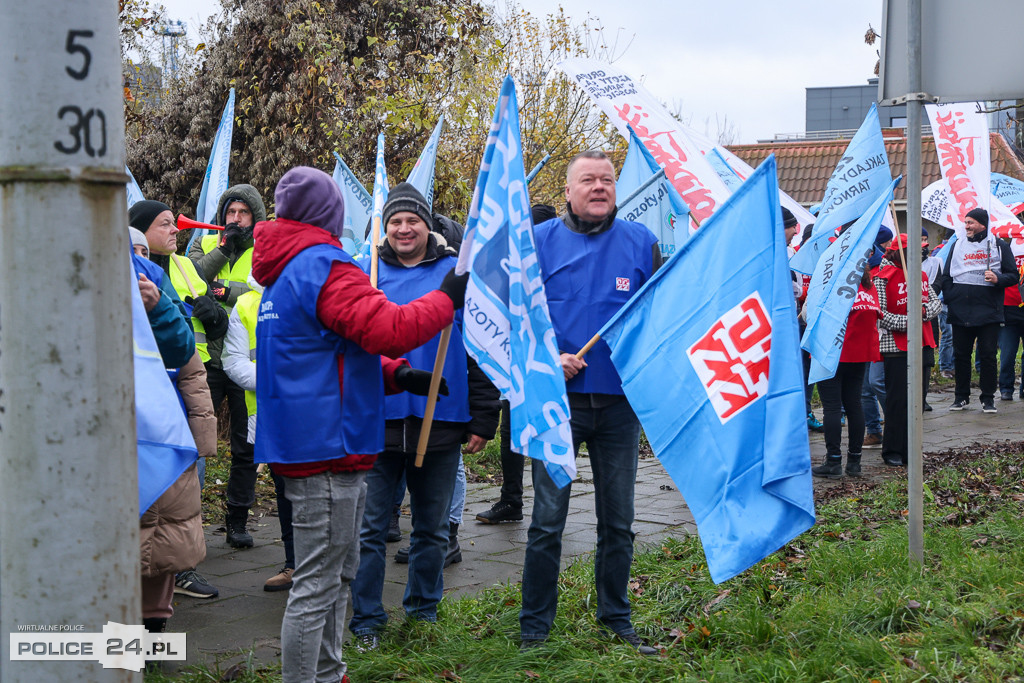 Protest pracowników Grupy Azoty Police w Szczecinie