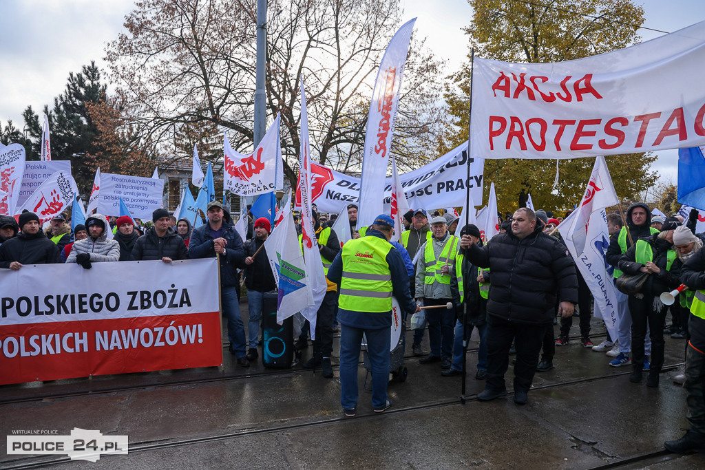 Protest pracowników Grupy Azoty Police w Szczecinie