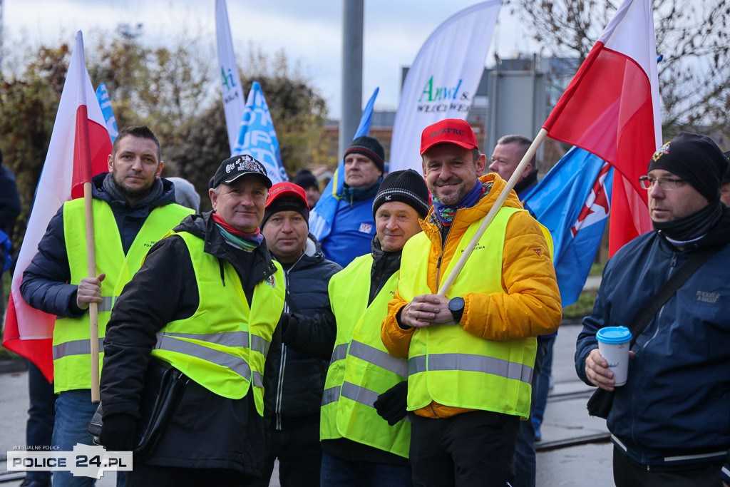 Protest pracowników Grupy Azoty Police w Szczecinie