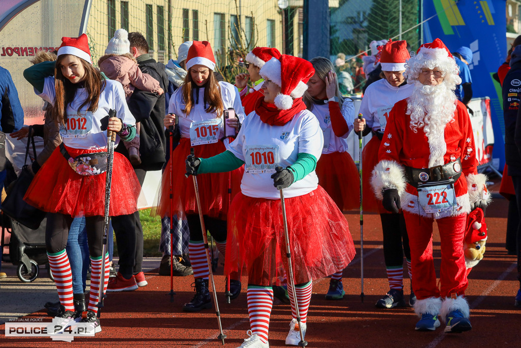 XII Bieg Mikołajkowy - marsz Nordic Walking
