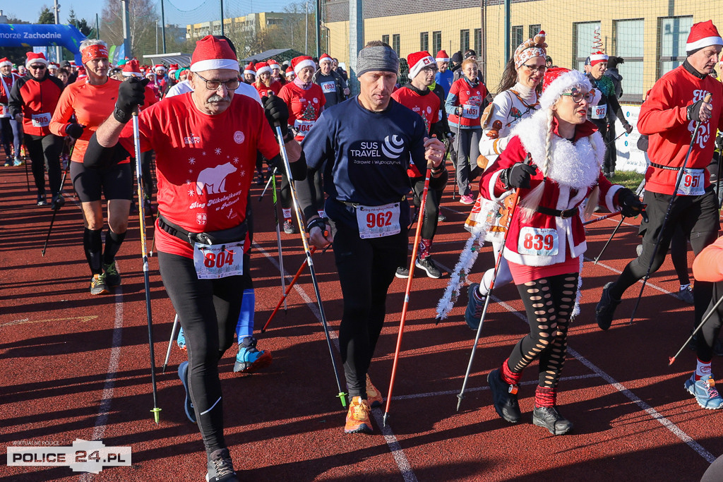 XII Bieg Mikołajkowy - marsz Nordic Walking