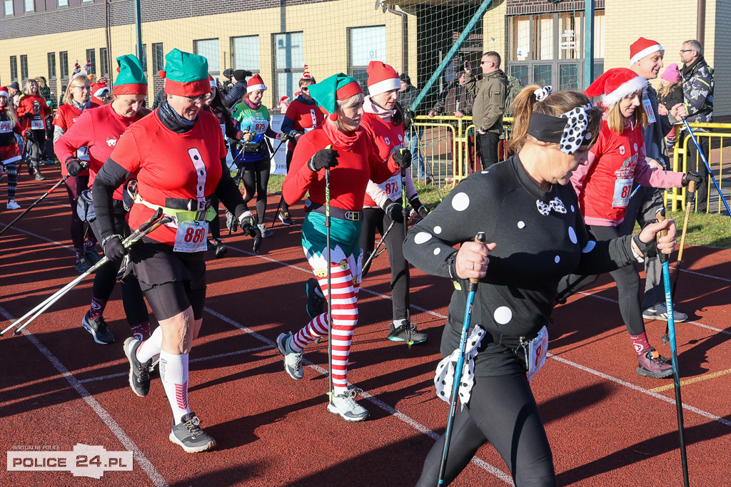 XII Bieg Mikołajkowy - marsz Nordic Walking