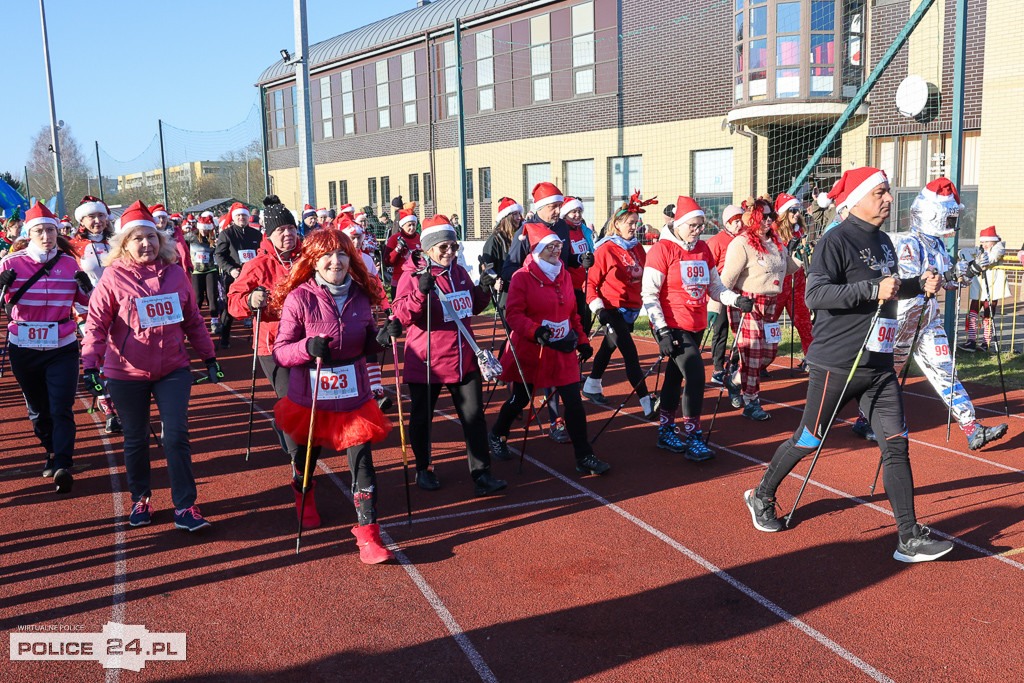 XII Bieg Mikołajkowy - marsz Nordic Walking