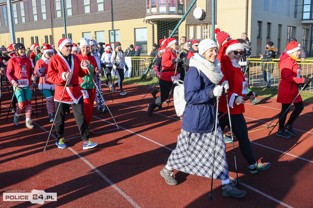 XII Bieg Mikołajkowy - marsz Nordic Walking