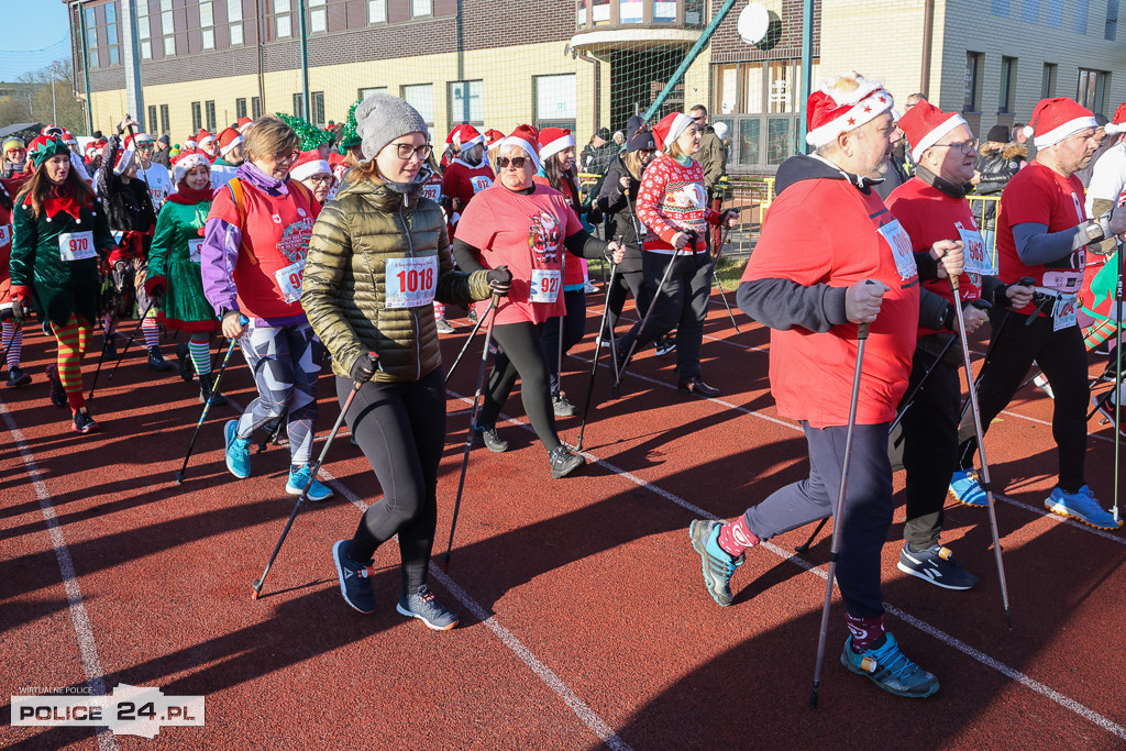 XII Bieg Mikołajkowy - marsz Nordic Walking