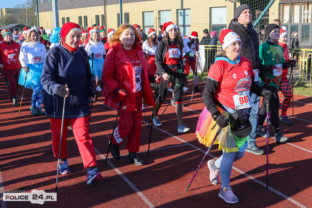 XII Bieg Mikołajkowy - marsz Nordic Walking