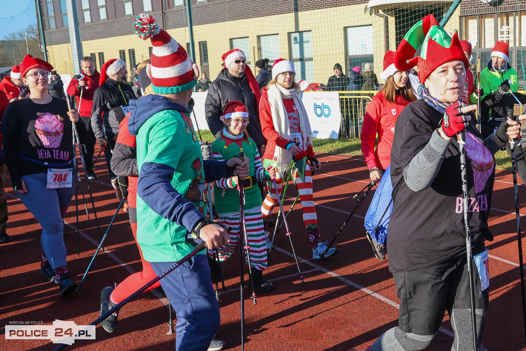 XII Bieg Mikołajkowy - marsz Nordic Walking