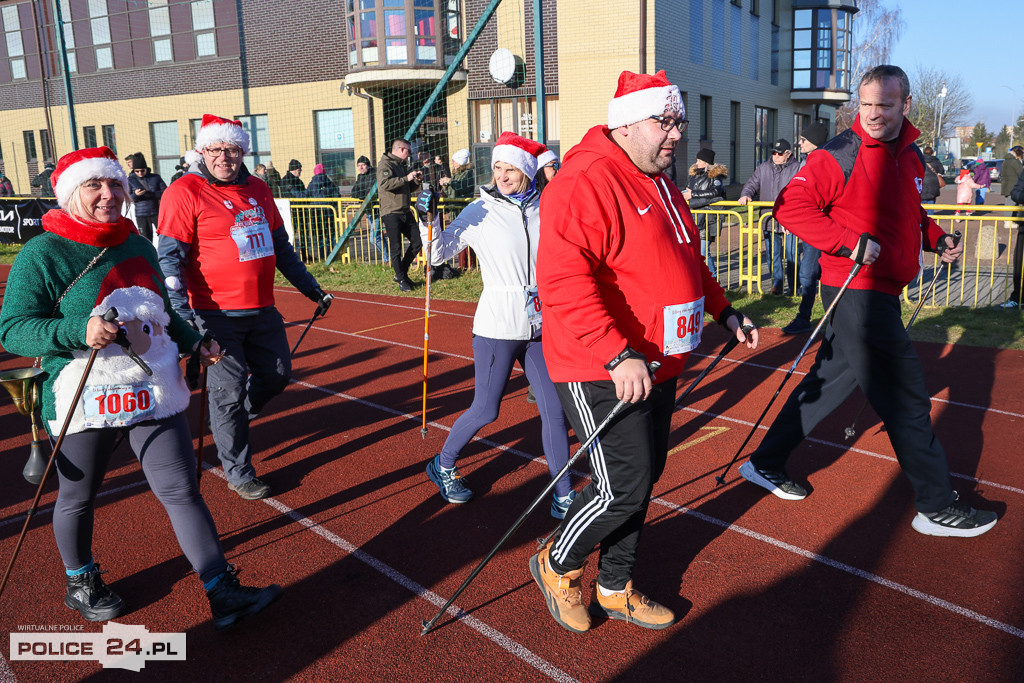 XII Bieg Mikołajkowy - marsz Nordic Walking