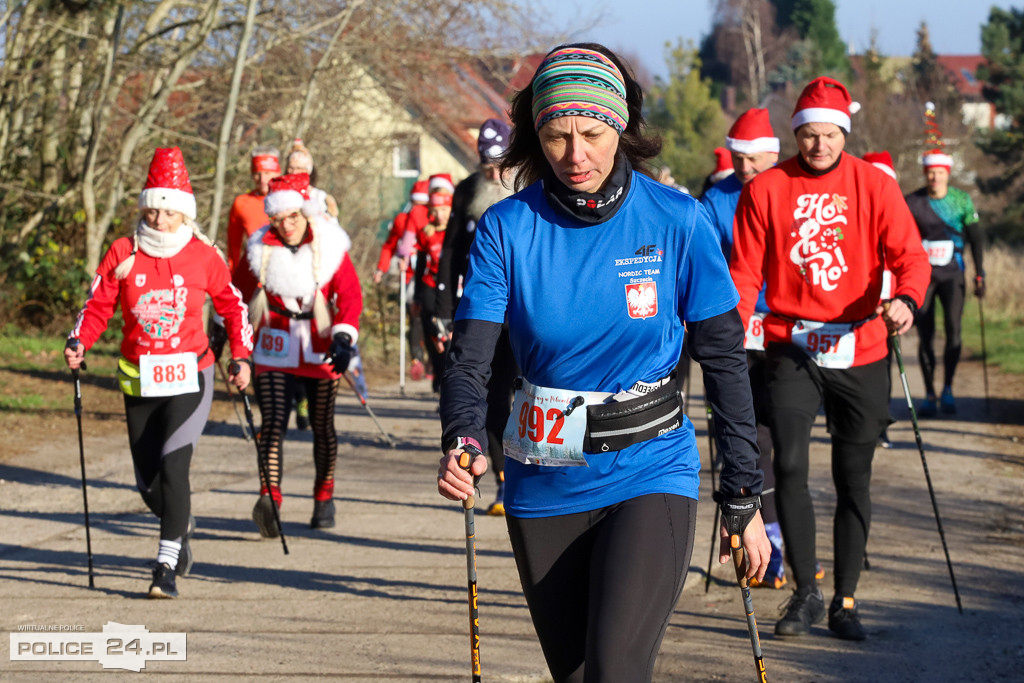 XII Bieg Mikołajkowy - marsz Nordic Walking