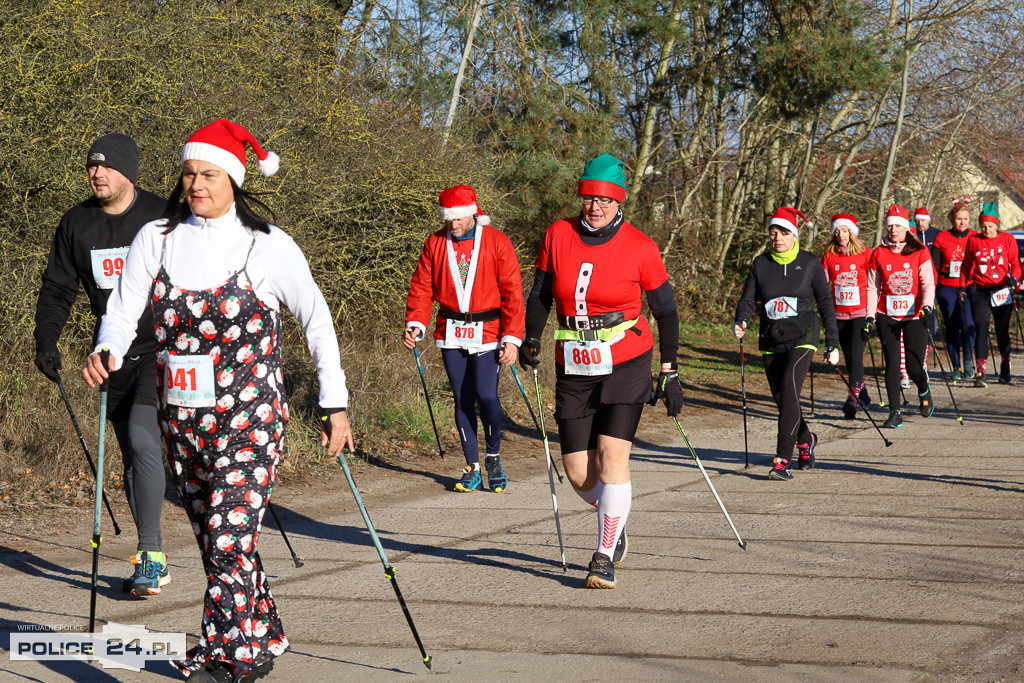 XII Bieg Mikołajkowy - marsz Nordic Walking