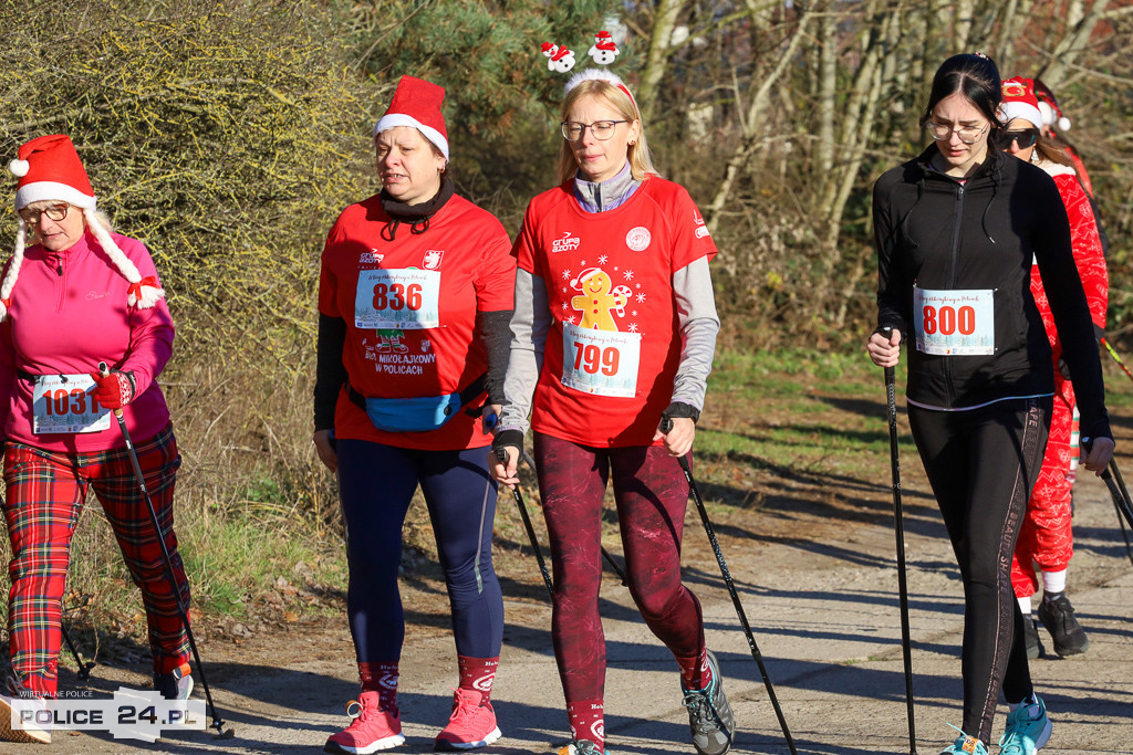 XII Bieg Mikołajkowy - marsz Nordic Walking