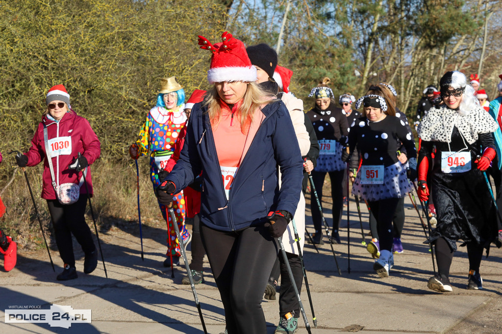 XII Bieg Mikołajkowy - marsz Nordic Walking